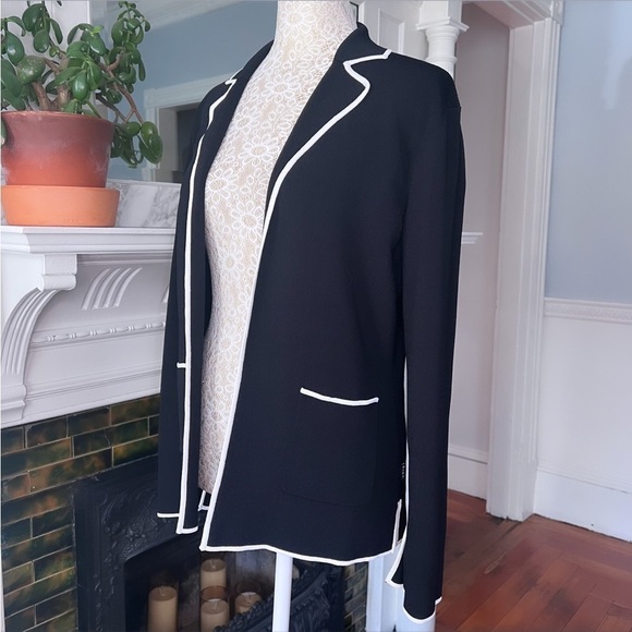 NWOT BCBGMAXAZRIA Black Knit White Trim Open Front Sweater Blazer Size Medium - Picture 6 of 13